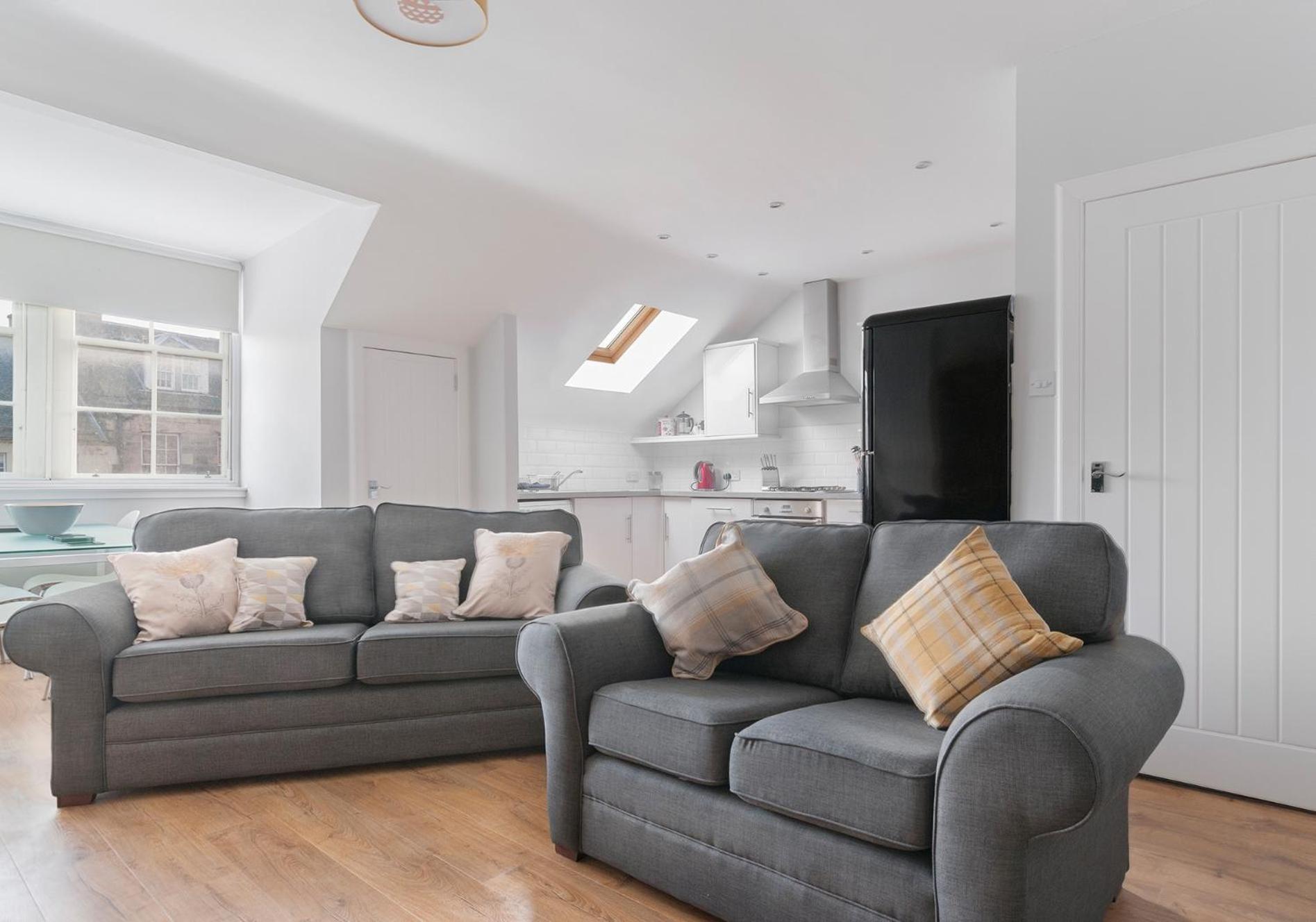 High Street Apartment EDI
